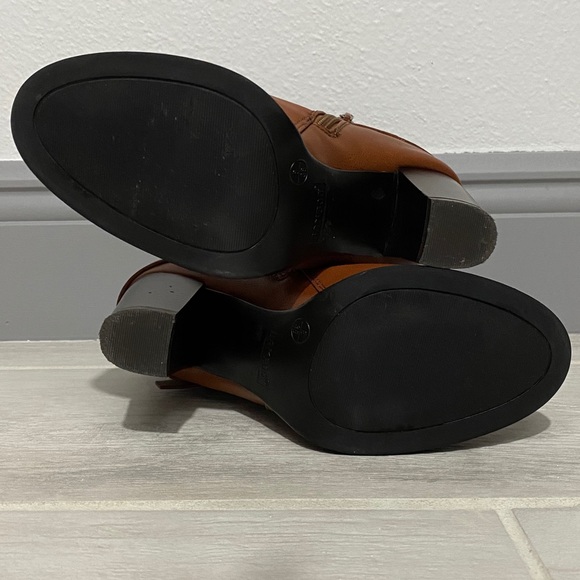 Brown booties - Picture 5 of 9